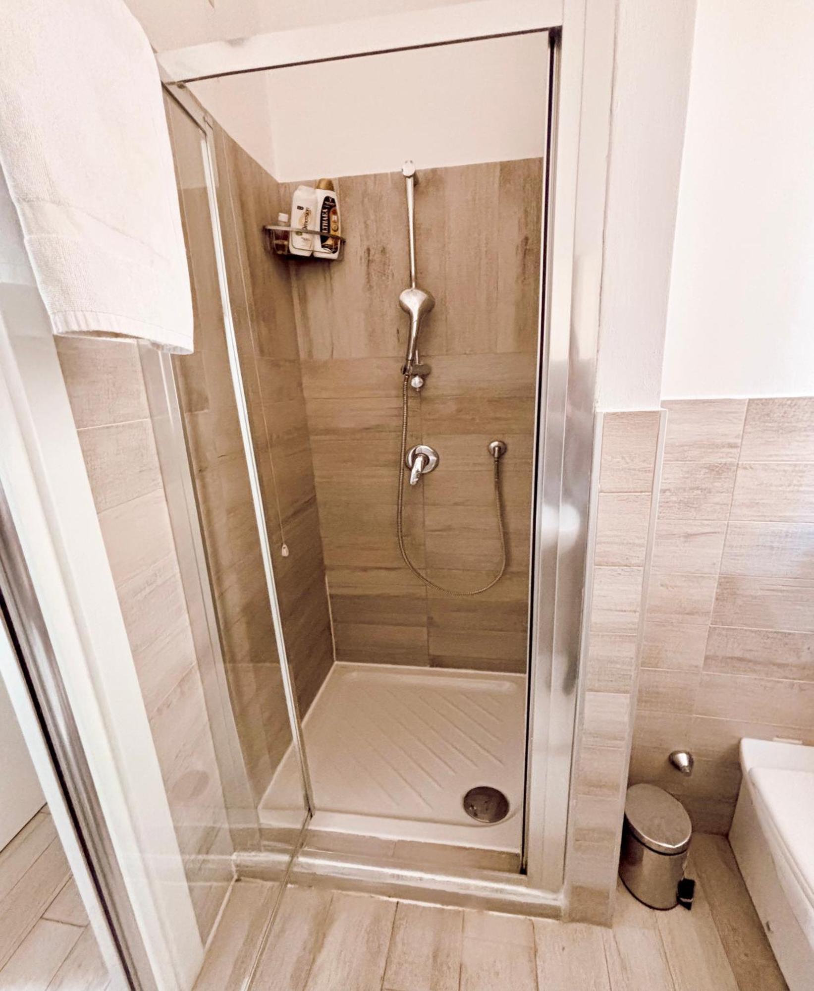 Joy House -Central City Near Metro Arco Della Pace Brera-Entire Apartment Perfect For Work & Play, Nightlife With Ac & Fast Wifi Welcome To The Cool Joy House! 밀라노 외부 사진