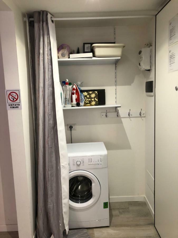 Joy House -Central City Near Metro Arco Della Pace Brera-Entire Apartment Perfect For Work & Play, Nightlife With Ac & Fast Wifi Welcome To The Cool Joy House! 밀라노 외부 사진